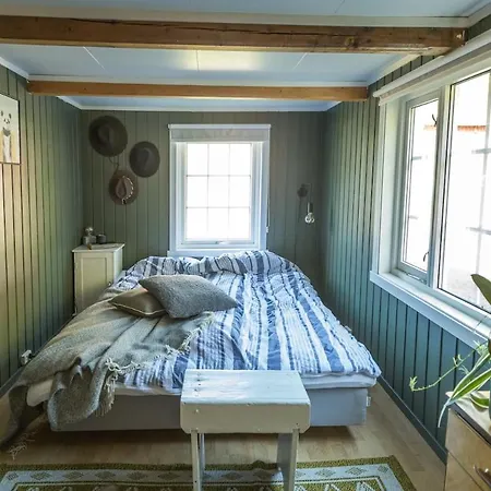 Feriehus Perla In Lofoten - Big And Cosy Lofoten House Close To The Sea Sundklakk