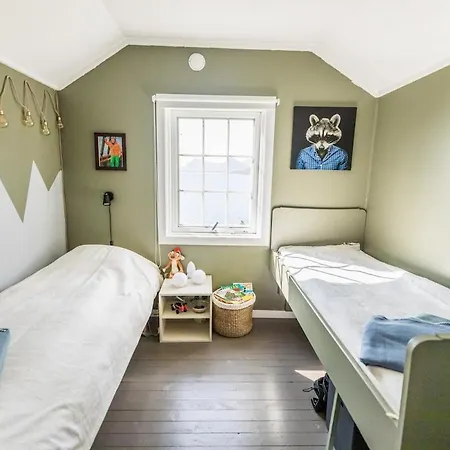 Feriehus Perla In Lofoten - Big And Cosy Lofoten House Close To The Sea