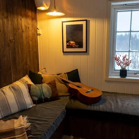 Feriehus Perla In Lofoten - Big And Cosy Lofoten House Close To The Sea Sundklakk