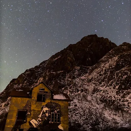 Perla In Lofoten - Big And Cosy Lofoten House Close To The Sea *