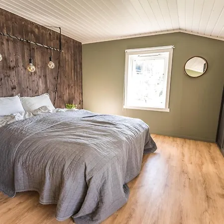 Perla In Lofoten - Big And Cosy Lofoten House Close To The Sea Feriehus