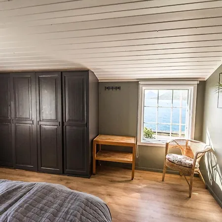 Perla In Lofoten - Big And Cosy Lofoten House Close To The Sea