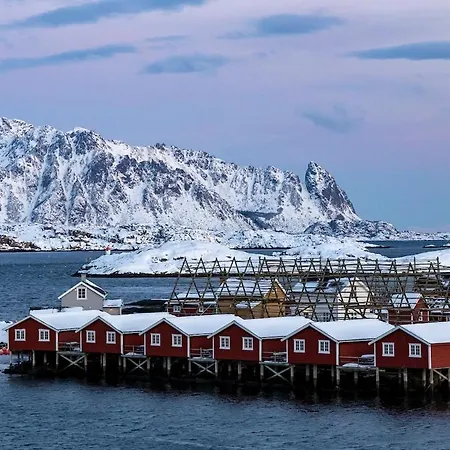 Feriehus Perla In Lofoten - Big And Cosy Lofoten House Close To The Sea Sundklakk