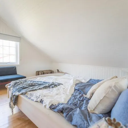 Perla In Lofoten - Big And Cosy Lofoten House Close To The Sea Feriehus